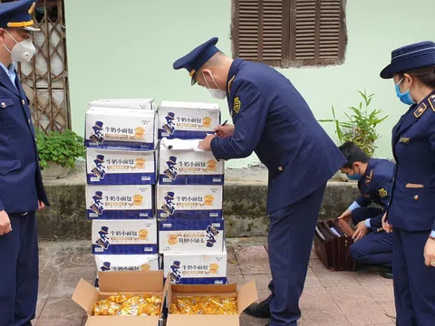 Hàng nghìn bánh bao nhân sữa bị QLTT Hà Giang thu giữ