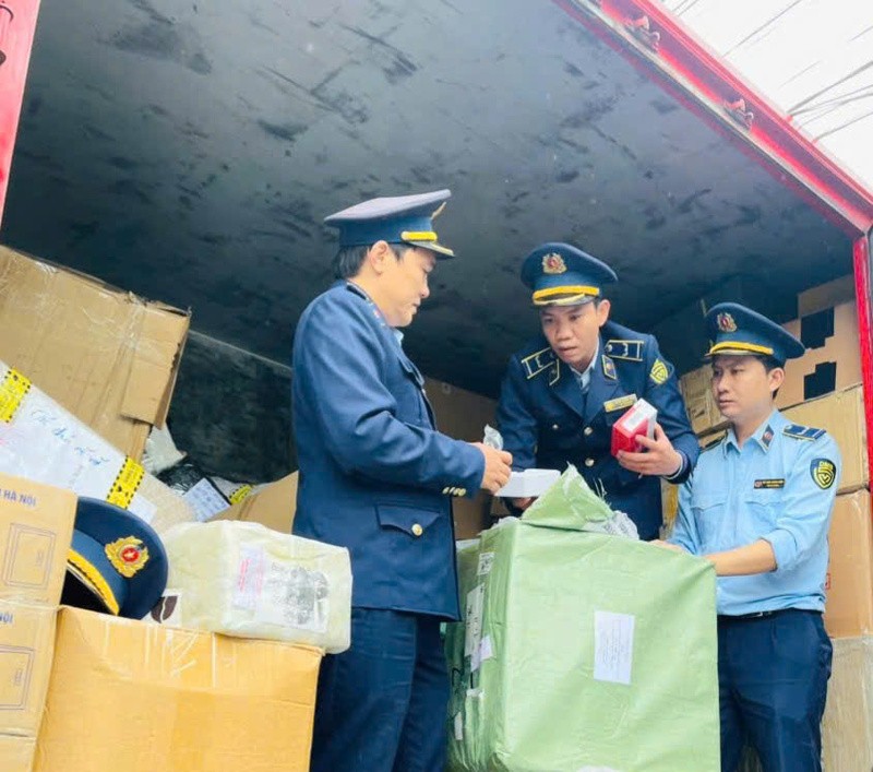 TP. Huế: Xử phạt hơn 1,3 tỷ đồng về buôn lậu, gian lận thương mại