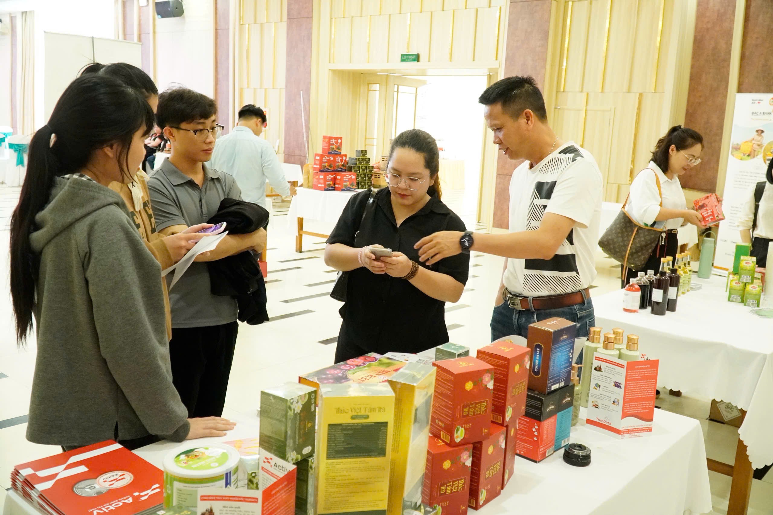 ACTIV mang giải pháp công nghệ xác thực dữ liệu đến Hội thảo Chuỗi Cung Ứng Bao trùm tại Sơn La