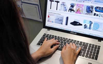 Hà Nội mạnh tay với hàng giả bán trên mạng xã hội