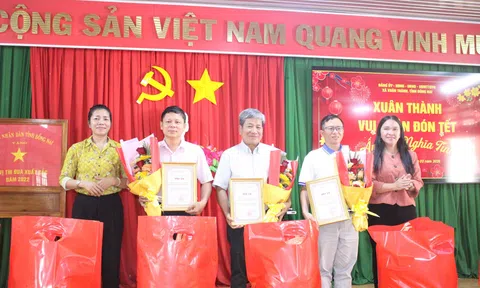 HUTECH tổ chức chương trình “Xuân Thành vui xuân đón Tết” mang hơi ấm đến người dân khó khăn