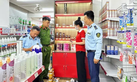 Đà Nẵng: Phát hiện hàng trăm sản phẩm TPCN, sữa, mỹ phẩm nhập lậu