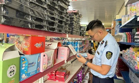 Quản lý thị trường Thái Nguyên xử phạt hai vụ vi phạm, thu giữ hơn 14.500 bút nhập lậu