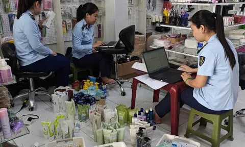 Quảng Trị liên tiếp phát hiện nhiều cơ sở kinh doanh mỹ phẩm nhập lậu