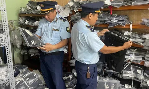 Quảng Trị: Phát hiện, xử lý hơn 1.000 sản phẩm thời trang giả mạo nhãn hiệu