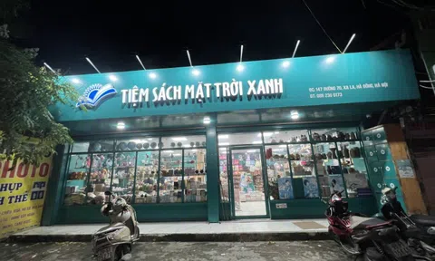 Hà Nội: Hệ thống Tiệm sách Mặt Trời Xanh bày bán hàng hóa nước ngoài không tem nhãn phụ Tiếng Việt
