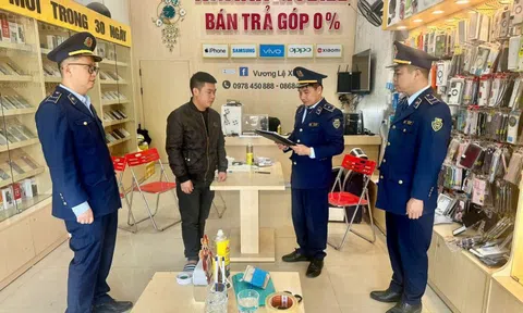 Lạng Sơn: Tạm giữ lô điện thoại và phụ kiện nghi giả mạo nhãn hiệu tại Đình Lập và Lộc Bình