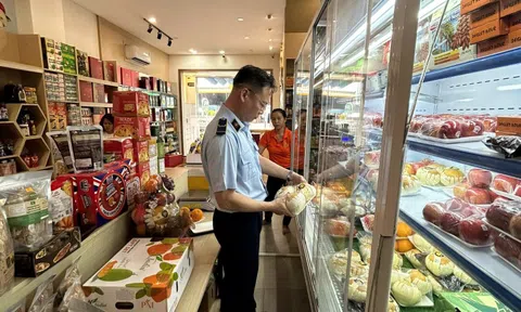 Khánh Hòa: Phát hiện, tạm giữ lô bia và nước giải khát không rõ nguồn gốc