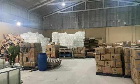 Phát hiện số lượng lớn hàng hóa xâm phạm nhãn hiệu tại Công ty Soon Teak Đông Nam Á