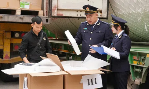 Chi cục Hải quan khu vực V: Siết chặt công tác chống buôn lậu và gian lận thương mại