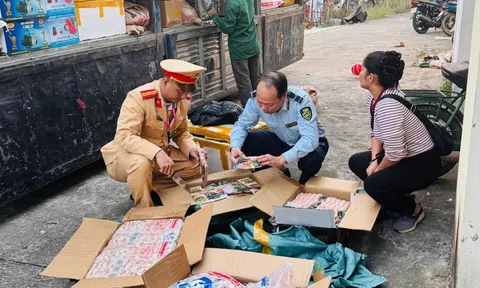 Phú Thọ: Xử phạt chủ hàng, tiêu hủy hơn 90 kg thực phẩm không rõ nguồn gốc