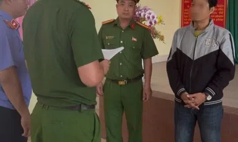 Khởi tố giám đốc công ty sản xuất đường cát giả