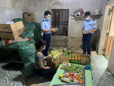 Khởi tố vụ án hình sự “Sản xuất, buôn bán hàng giả là thực phẩm" do Cục QLTT Hà Nam chuyển giao