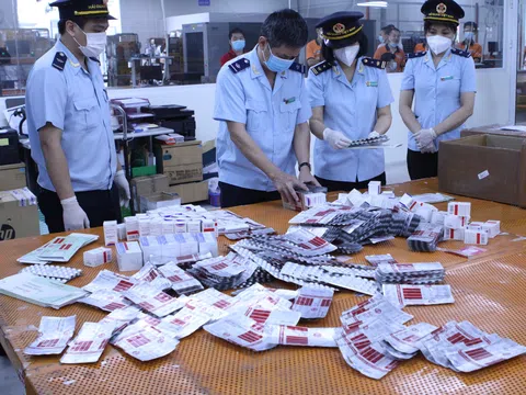 Tăng cường đấu tranh, chặn gian lận qua đường chuyển phát nhanh