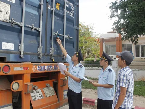 Tăng cường kiểm tra để ngăn chặn vi phạm pháp luật trong lĩnh vực hải quan