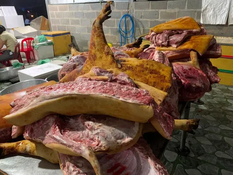 Bình Thuận: Phát hiện hơn 1 tấn thực phẩm không rõ nguồn gốc