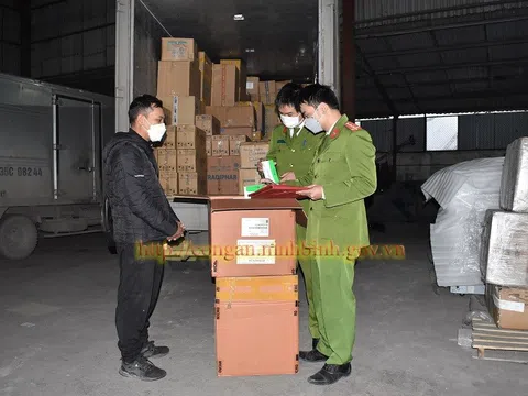 Ninh Bình: Bắt giữ vụ vận chuyển thuốc hỗ trợ điều trị COVID-19 trị giá trên 1 tỷ đồng