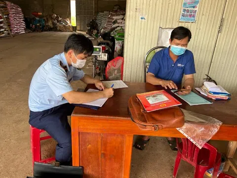 Đắk Nông: Thu giữ 10 tấn phân bón có dấu hiệu nhập lậu