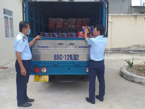 Tây Ninh: Liên tiếp bắt giữ xe ô tô tải vận chuyển bia nhập lậu