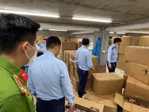 Hà Nội thu giữ gần 2.000 hộp 'Cafe Hoàng Gia' giảm cân có thành phần gây ngộ độc