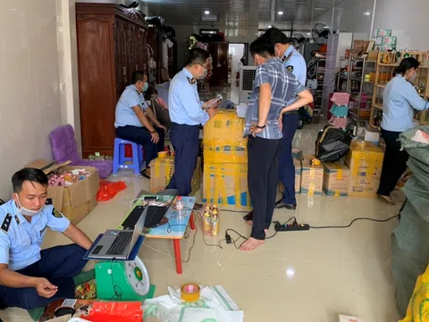 Vĩnh Long: Phát hiện trên 2.000 sản phẩm hàng hóa nhập lậu, không rõ nguồn gốc xuất xứ