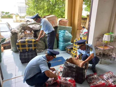 Quảng Trị: Tạm giữ hàng nghìn sản phẩm hàng hóa không rõ nguồn gốc xuất xứ và phẩm mỹ phẩm nhập lậu