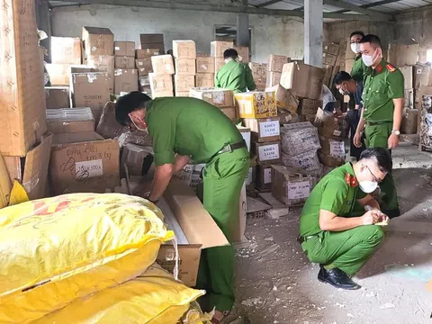 Bộ Công an: Điều tra xử lý 89 vụ buôn lậu, 187 vụ sản xuất, tàng trữ, vận chuyển, buôn bán hàng cấm