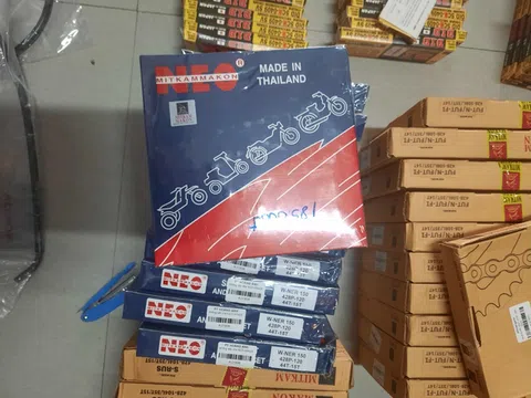 An Giang: Tạm giữ hàng trăm sản phẩm phụ tùng xe gắn máy có xuất xứ nước ngoài, không hóa đơn chứng từ