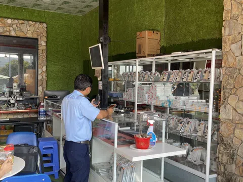 Kiên Giang: Thu giữ lô điện thoại nhập lậu tại cửa hàng kinh doanh ở Phú Quốc