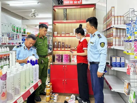 Đà Nẵng: Phát hiện hàng trăm sản phẩm TPCN, sữa, mỹ phẩm nhập lậu