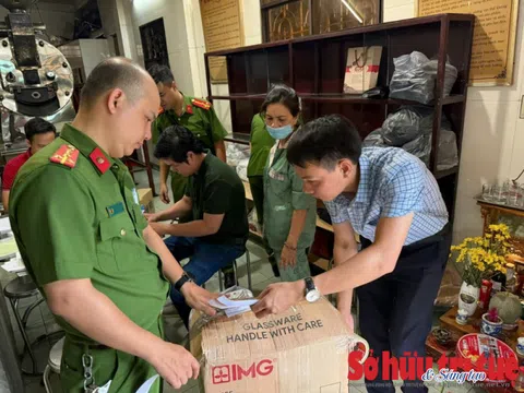 'Bóc trần' chiêu trò cà phê giả ở Huế