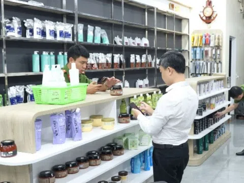 Quảng Trị: Thu giữ 2,5 tấn mỹ phẩm không rõ nguồn gốc