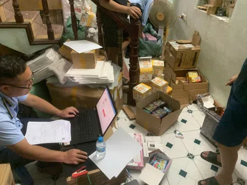 Hà Nội: Phát hiện hơn 2.200 sản phẩm đồ chơi trẻ em nhập lậu tại phường Phú Diễn
