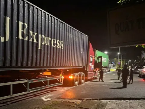 Triệt phá đường dây buôn lậu núp bóng doanh nghiệp FDI tại cửa khẩu Bắc Luân II