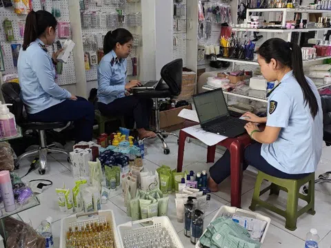 Quảng Trị liên tiếp phát hiện nhiều cơ sở kinh doanh mỹ phẩm nhập lậu