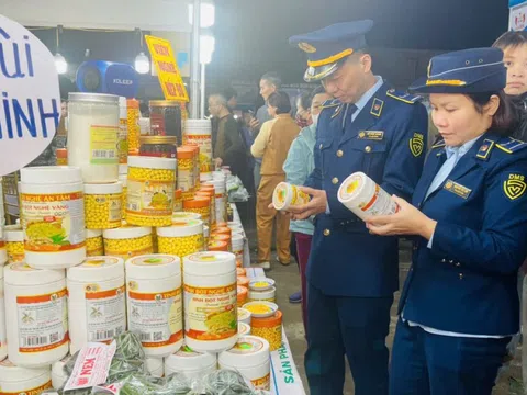 QLTT Lào Cai siết chặt kiểm soát Hội chợ Việt – Trung, đảm bảo 500 gian hàng tuân thủ chất lượng