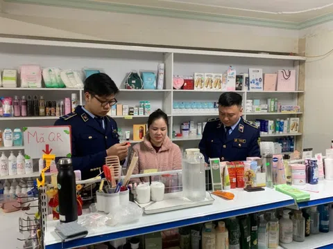 Thái Nguyên: Xử phạt 16 triệu đồng, tiêu hủy lô mỹ phẩm nhập lậu kinh doanh qua mạng xã hội