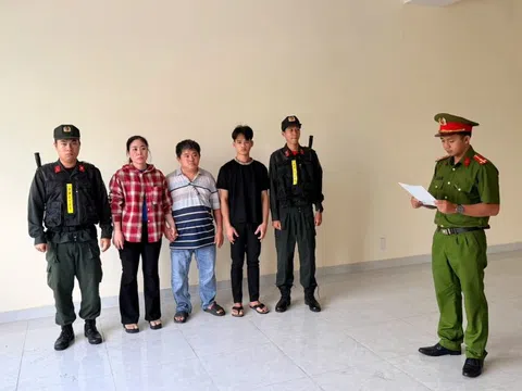 TP.HCM: Triệt phá cơ sở sản xuất mỳ 'ngậm' hóa chất, tung ra thị trường 800 tấn trong 3 năm