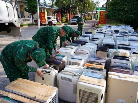 Bộ đội Biên phòng tỉnh An Giang phối hợp bắt lô hàng lậu số lượng lớn
