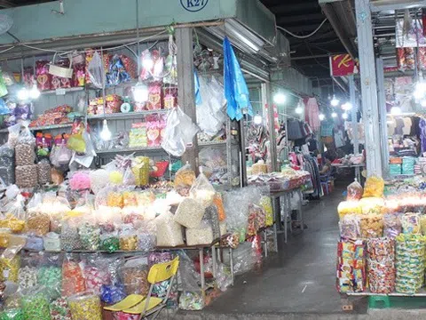 Quản lý thị trường TP HCM: Kiểm soát trên cả 3 “mặt trận”