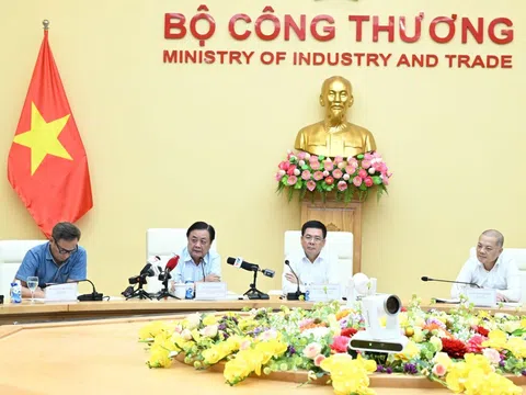 Bàn giải pháp tháo gỡ khó khăn, thúc đẩy sản xuất, xuất khẩu mặt hàng gạo và rau quả của Việt Nam những tháng cuối năm 2024