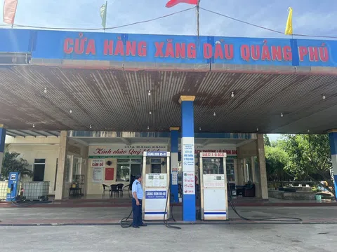 Quảng Bình: Xử phạt 15 triệu đồng đối với doanh nghiệp xăng dầu vi vi phạm quy định về biển hiệu