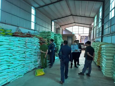 Chuyển hồ sơ sang công an vụ sản xuất gần 90 tấn phân bón không có hóa đơn chứng từ