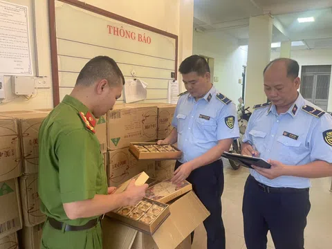 Công an Hà Nội khởi tố 14 vụ buôn lậu, gian lận thương mại trong tháng 4