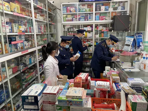 Hà Giang: Đội QLTT số 3 tăng cường kiểm soát, nắm bắt đối với các cơ sở kinh doanh các mặt hàng trang thiết bị y tế phòng chống dịch Covid-19