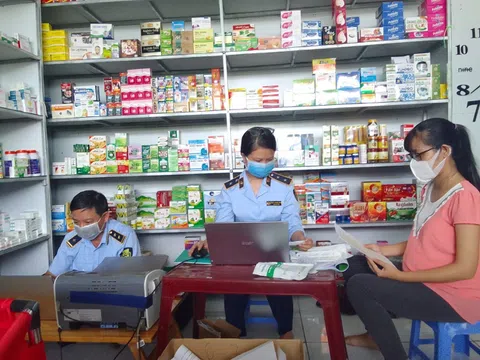 Cục QLTT Cần Thơ: Xử lý nhiều vi phạm về trang thiết bị y tế phòng chống dịch và kinh doanh xăng dầu