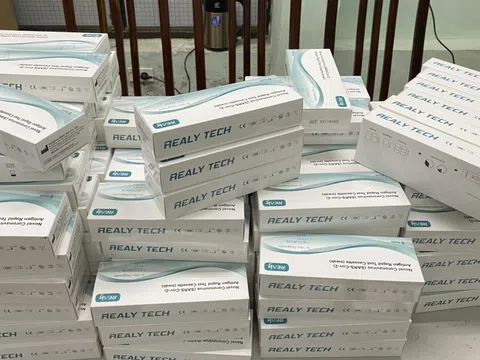 Hà Nội: Thu giữ gần 2.000 que test Covid-19 không rõ nguồn gốc kinh doanh trên thương mại điện tử