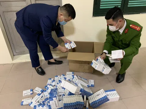 QLTT Hà Nội: Thu giữ lượng lớn thuốc điều trị Covid-19, kit test nhập lậu