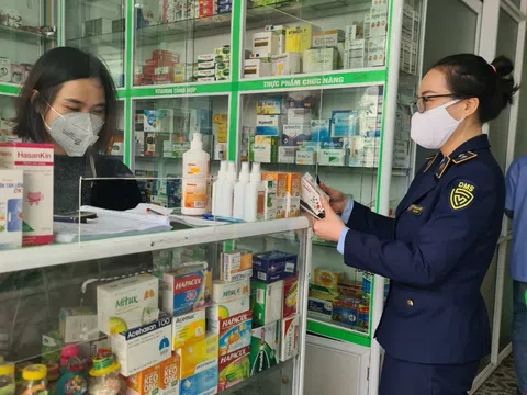 Thái Bình: Buộc tiêu huỷ 440 hộp dầu gió xoa bóp EAGLE BRAND MEDICATED OIL không xuất trình được hoá đơn chứng từ