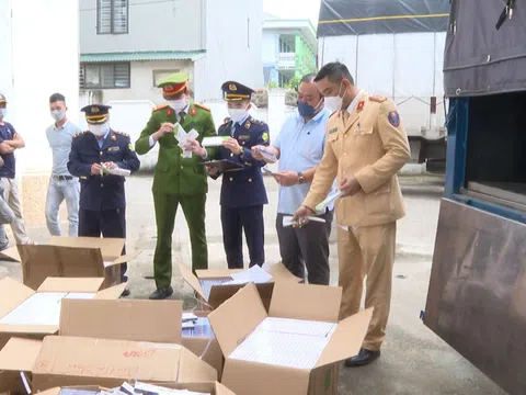 Thanh Hoá: Liên tiếp bắt giữ 3 vụ vận chuyển, buôn bán gần 6 nghìn bộ Test Kít Covid 19 không rõ nguồn gốc